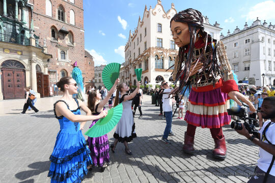 2626jpg.jpg-spotkanie z Little Amal, w ramach międzynarodowej inicjatywy kulturalno-charytatywnej