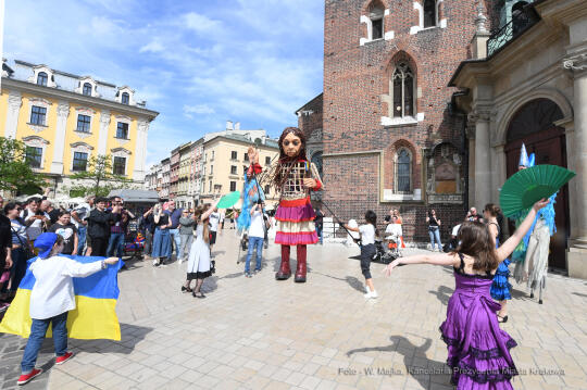 2929jpg.jpg-spotkanie z Little Amal, w ramach międzynarodowej inicjatywy kulturalno-charytatywnej