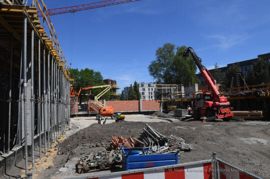 055jpg.jpg-Wmurowanie kamienia węgielnego pod budowę hali sportowej przy Szkole Podstawowej nr 26