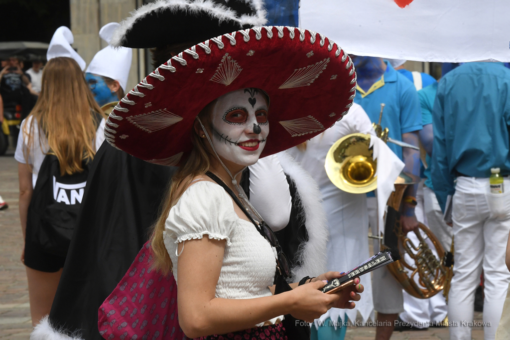 055jpg.jpg-Juwenalia Krakowskie - Przekazanie Klucza do Bram Miasta  Autor: W. Majka