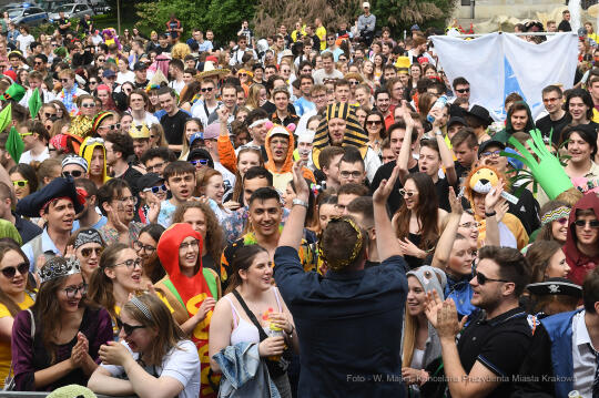 1111jpg.jpg-Juwenalia Krakowskie - Przekazanie Klucza do Bram Miasta