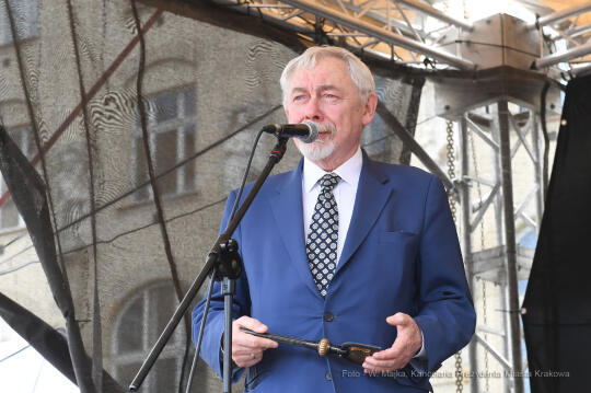 1717jpg.jpg-Juwenalia Krakowskie - Przekazanie Klucza do Bram Miasta