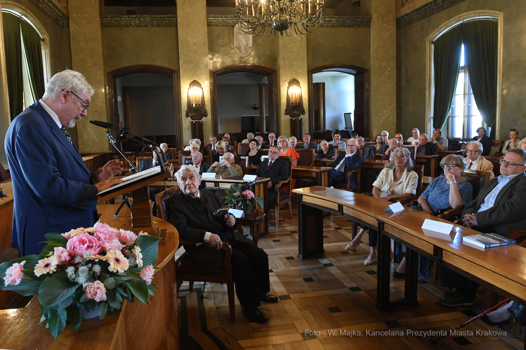 077jpg.jpg-Jubileusz 90-lecia Andrzeja Kurza  Autor: W. Majka