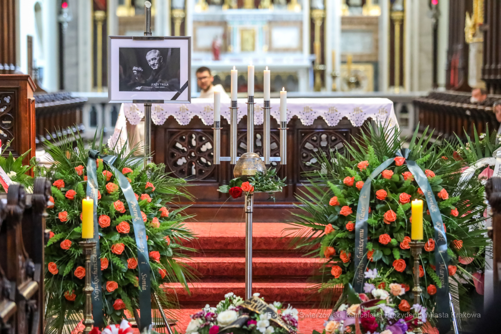 bs_220523_1861.jpg-Pogrzeb, Jerzy Trela, Leńcze, Majchrowski  Autor: B. Świerzowski