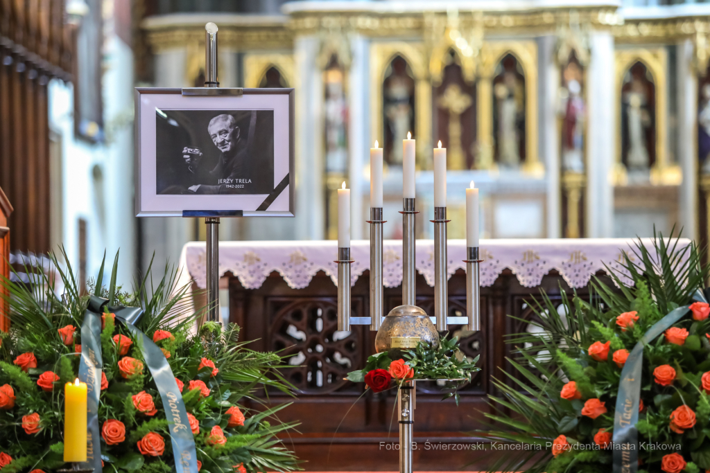 bs_220523_1886.jpg-Pogrzeb, Jerzy Trela, Leńcze, Majchrowski  Autor: B. Świerzowski