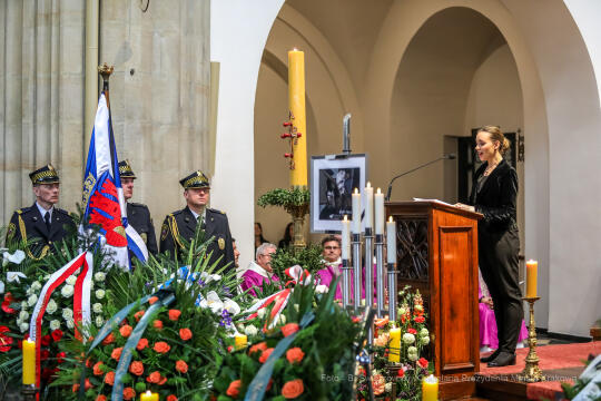 bs_220523_1965.jpg-Pogrzeb, Jerzy Trela, Leńcze, Majchrowski