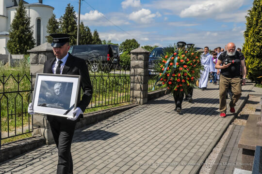 bs_220523_6116.jpg-Pogrzeb, Jerzy Trela, Leńcze, Majchrowski