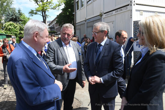 077jpg.jpg-hali sportowej przy IX Liceum