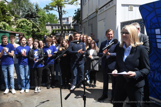 1010jpg.jpg-hali sportowej przy IX Liceum