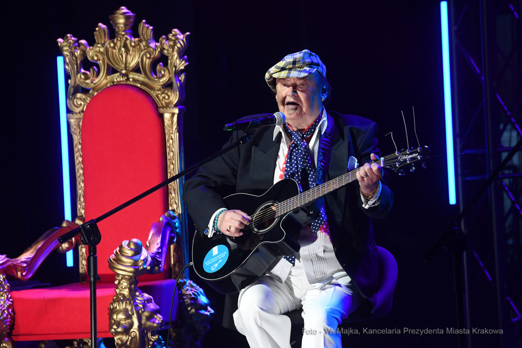 022jpg.jpg-Cracoviae Merernti  Autor: W. Majka