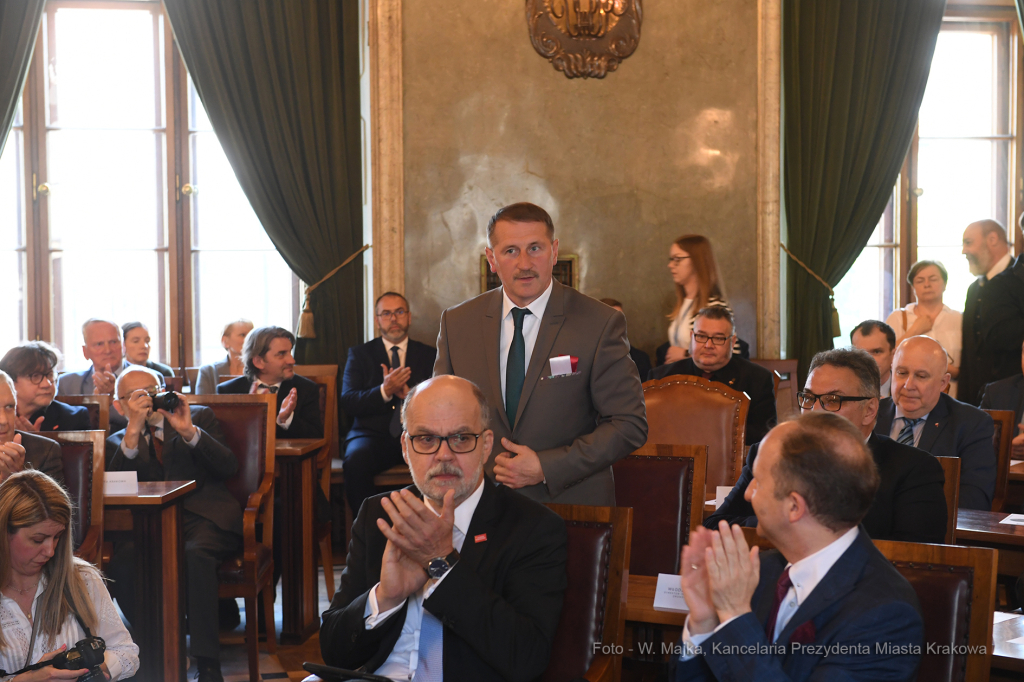 044jpg.jpg-„Cracoviae Merenti”  Autor: W. Majka