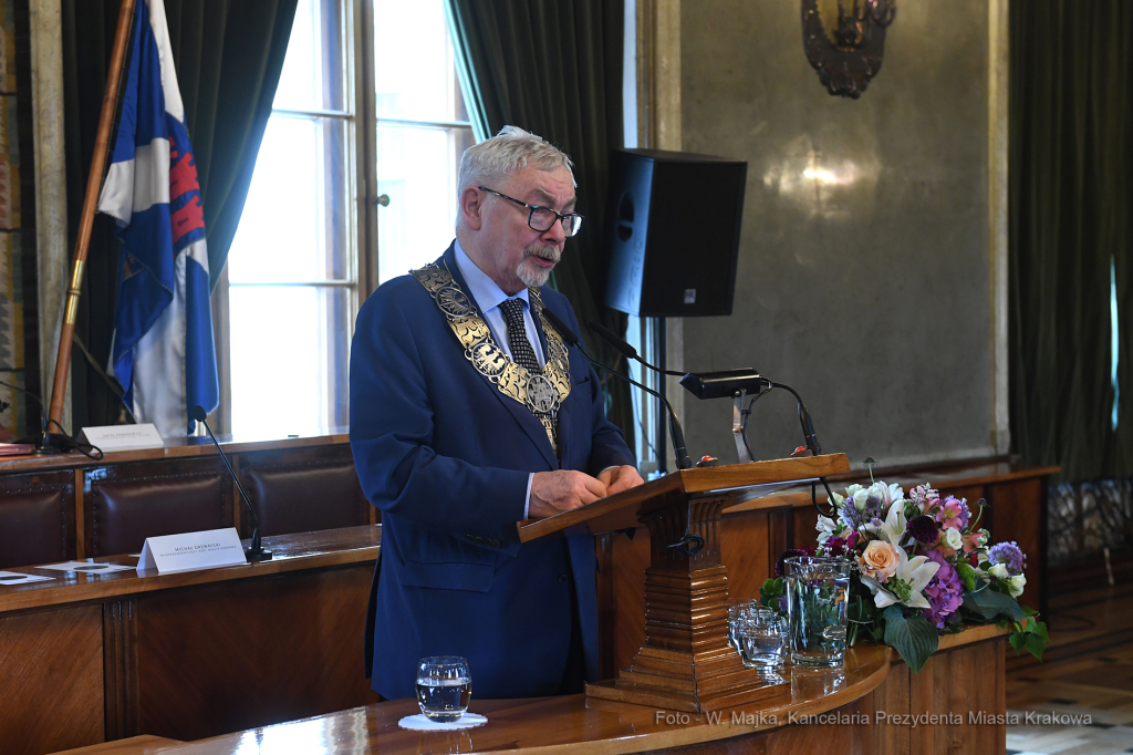 3030jpg.jpg-„Cracoviae Merenti”  Autor: W. Majka