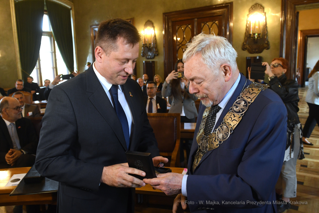 3131jpg.jpg-„Cracoviae Merenti”  Autor: W. Majka