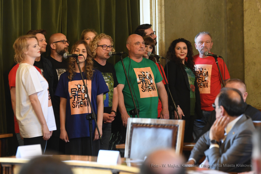 3737jpg.jpg-„Cracoviae Merenti”  Autor: W. Majka