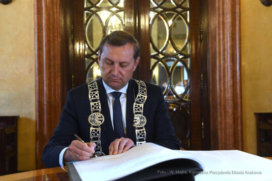 4141jpg.jpg-„Cracoviae Merenti”