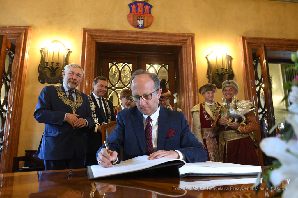 4242jpg.jpg-„Cracoviae Merenti”  Autor: W. Majka