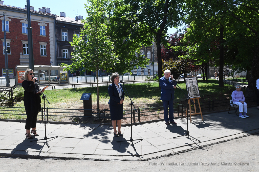 066jpg.jpg-Spotkanie przy Żywym Pomniku Pamięci – Drzewie Tadeusza Pankiewicza  Autor: W. Majka