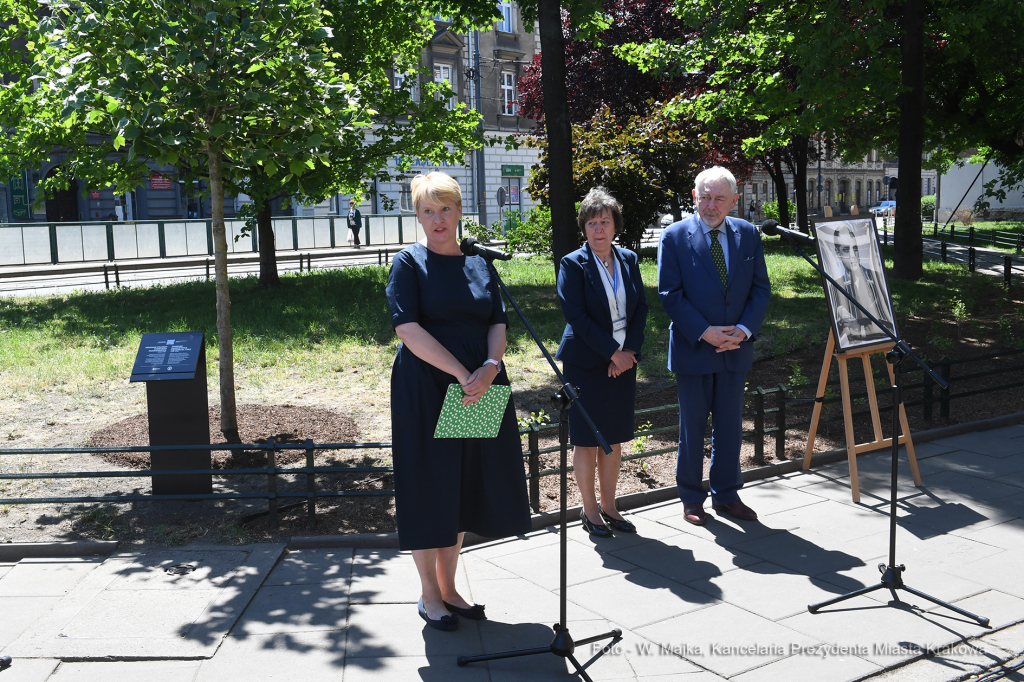 077jpg.jpg-Spotkanie przy Żywym Pomniku Pamięci – Drzewie Tadeusza Pankiewicza  Autor: W. Majka