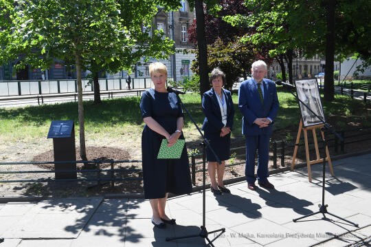 077jpg.jpg-Spotkanie przy Żywym Pomniku Pamięci – Drzewie Tadeusza Pankiewicza