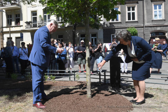 1212jpg.jpg-Spotkanie przy Żywym Pomniku Pamięci – Drzewie Tadeusza Pankiewicza