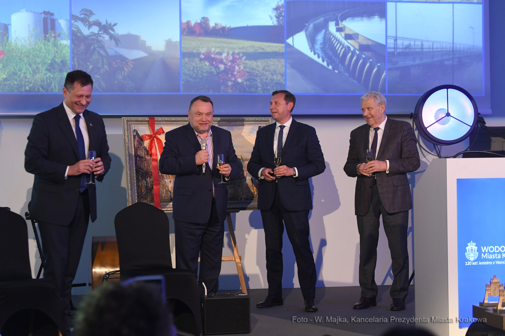 088jpg.jpg-MPWIK  Autor: W. Majka