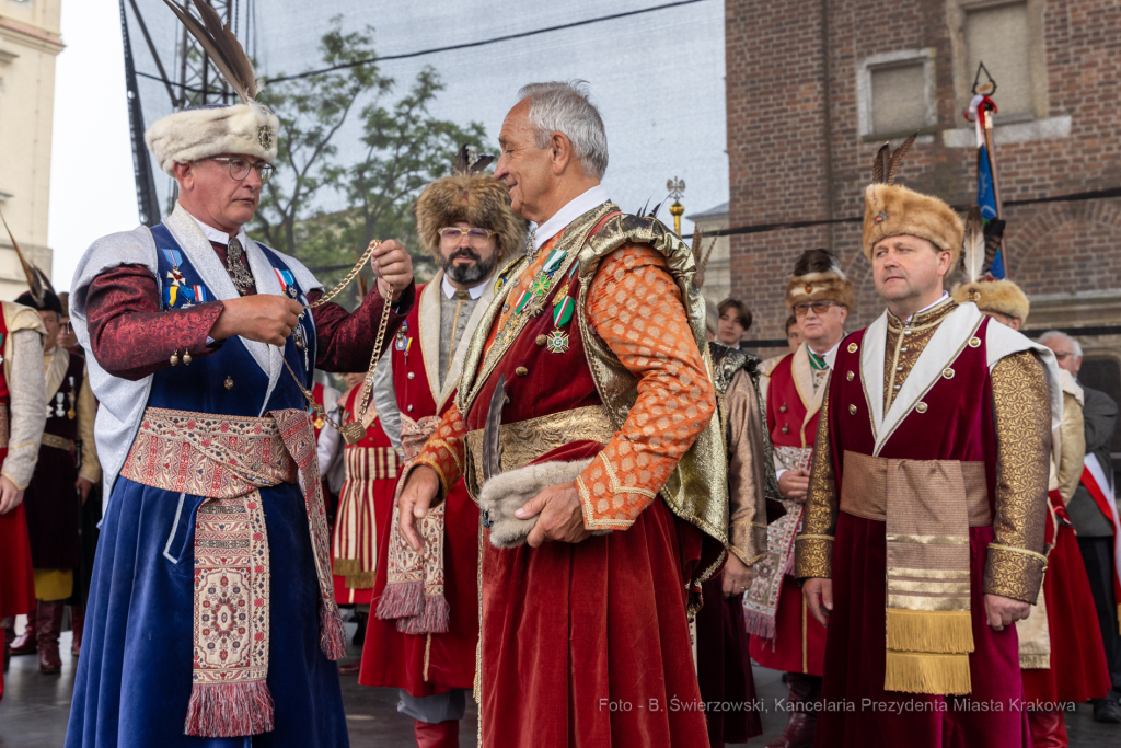 bs_220504_9508.jpg-Intronizacja, Król Kurkowy, Kraków, Majchrowski  Autor: B. Świerzowski