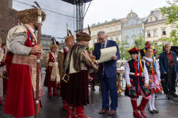 bs_220504_9571.jpg-Intronizacja, Król Kurkowy, Kraków, Majchrowski