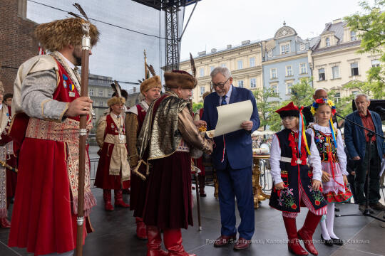 bs_220504_9571.jpg-Intronizacja, Król Kurkowy, Kraków, Majchrowski