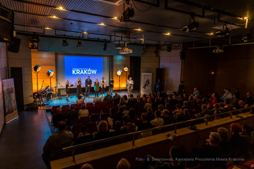 bs_220504_0218.jpg-Kasia Chlebny, Majchrowski, Bereś, Gala  Autor: B. Świerzowski