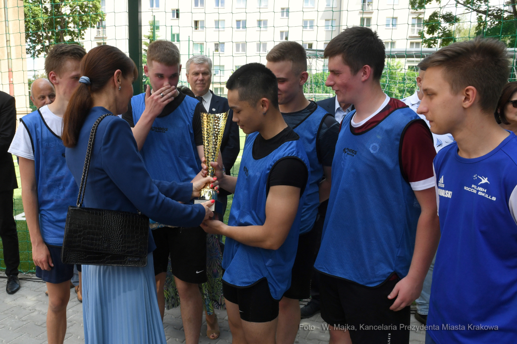2525jpg.jpg-strefy sportowej przy Zespole Szkoły Rzemiosła i Przedsiębiorczo  Autor: W. Majka