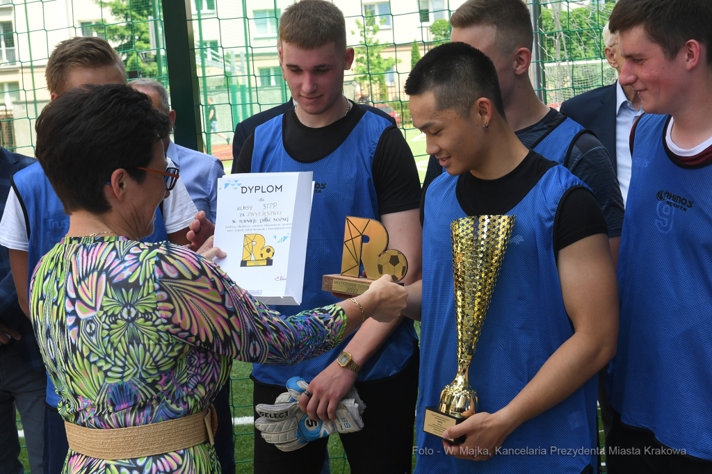 2727jpg.jpg-strefy sportowej przy Zespole Szkoły Rzemiosła i Przedsiębiorczo  Autor: W. Majka