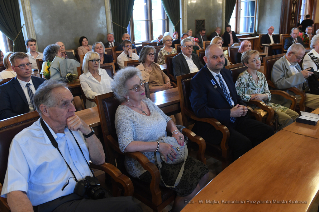 6666jpg.jpg-Uroczystość wręczenia odznak Honoris Gratia z okazji Święta Miasta  Autor: W. Majka