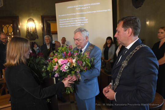 1414jpg.jpg-akt nadania Honorowego Obywatelstwa śp. Jerzemu Treli