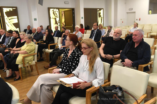 1212jpg.jpg-Pokaz nabytków związanych z honorowymi obywatelami Krakowa