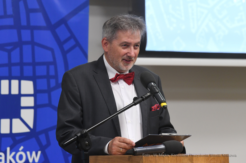 1717jpg.jpg-Pokaz nabytków związanych z honorowymi obywatelami Krakowa  Autor: W. Majka