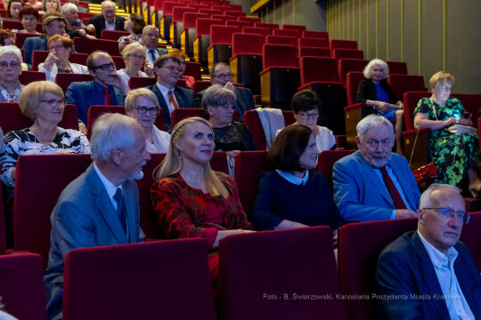 bs-czerwca 11, 2022-img_2770.jpg-Towarzystwo Urzędników, Majchrowski, Jubileusz