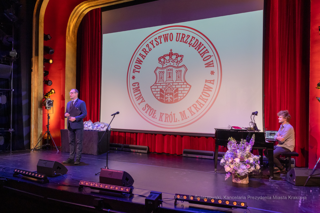 bs-czerwca 11, 2022-img_2773.jpg-Towarzystwo Urzędników, Majchrowski, Jubileusz  Autor: B. Świerzowski