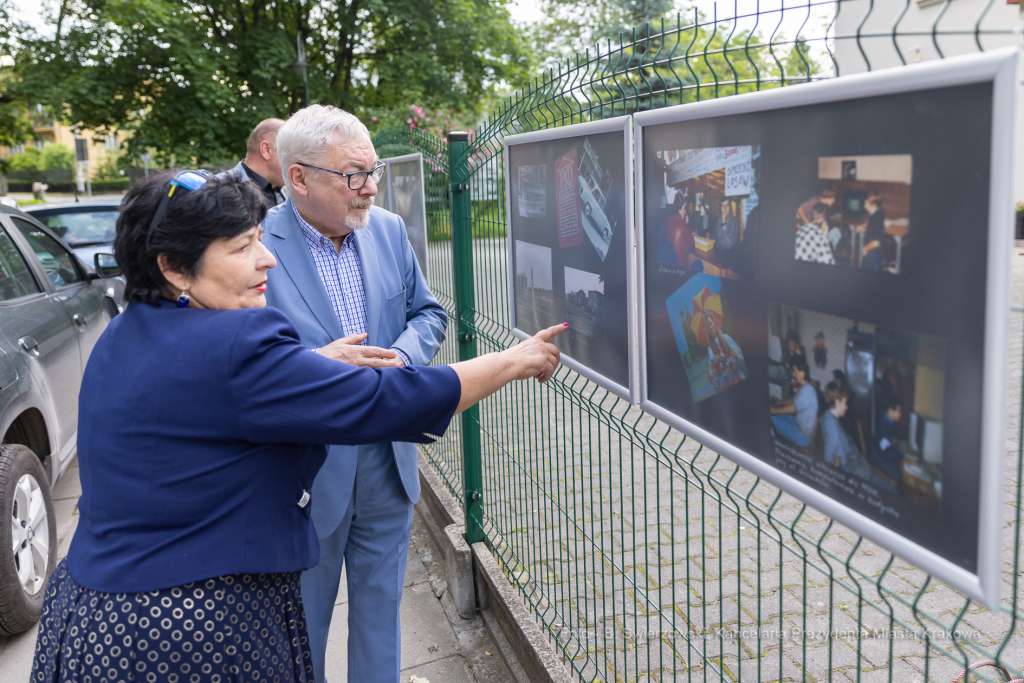 bs-czerwca 12, 2022-img_3597.jpg-Dni Prokocimia 2022, Majchrowski, Medale 