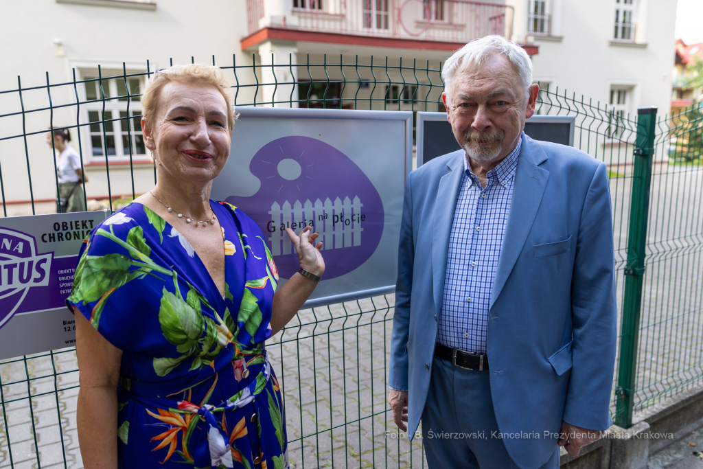 bs-czerwca 12, 2022-img_3598.jpg-Dni Prokocimia 2022, Majchrowski, Medale 