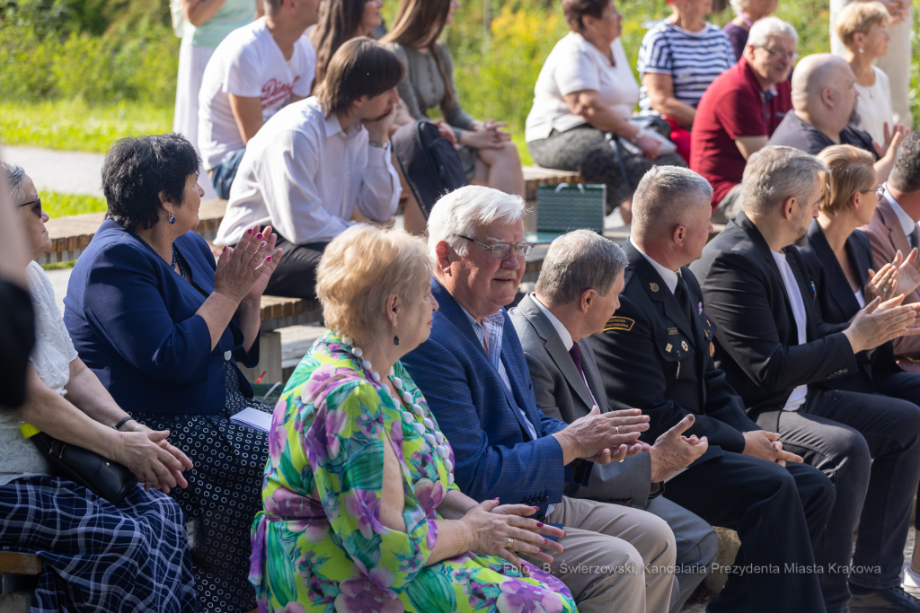 bs-czerwca 12, 2022-img_3637.jpg-Dni Prokocimia 2022, Majchrowski, Medale 