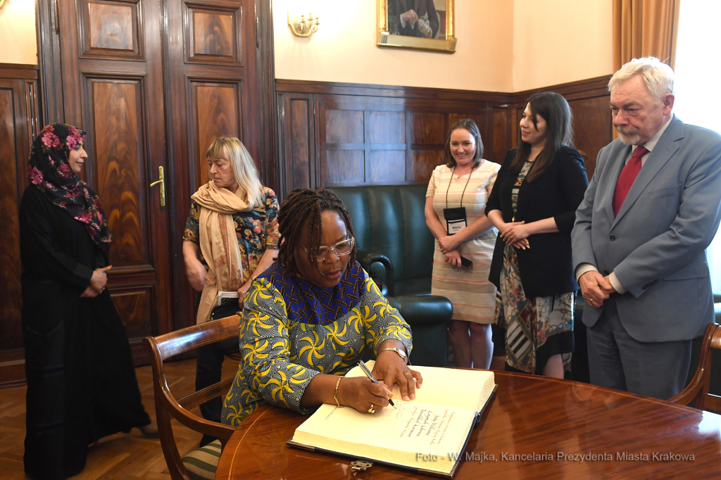 1818jpg.jpg-Spotkanie z Laureatkami Pokojowej Nagrody Nobla:  Autor: W. Majka