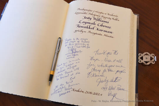 2727jpg.jpg-Spotkanie z Laureatkami Pokojowej Nagrody Nobla: