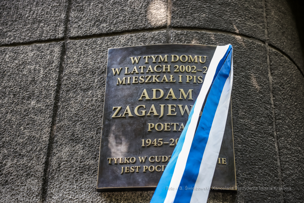 bs-czerwca 21, 2022-img_6117.jpg-Adam Zagajewski, Tablica, Majchrowski  Autor: B. Świerzowski