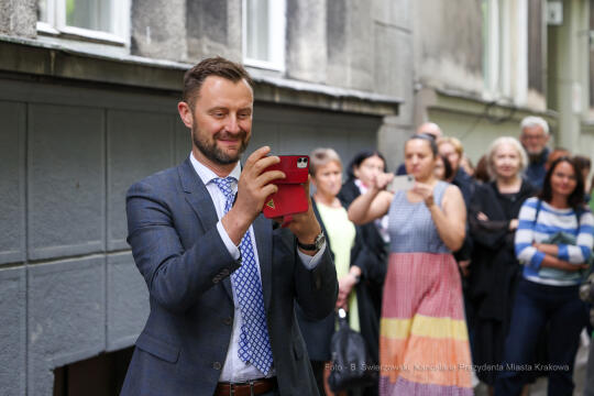 bs-czerwca 21, 2022-img_6170.jpg-Adam Zagajewski, Tablica, Majchrowski