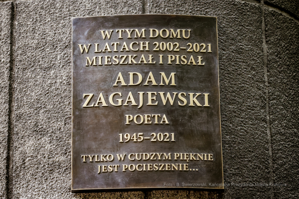 bs-czerwca 21, 2022-img_6198.jpg-Adam Zagajewski, Tablica, Majchrowski  Autor: B. Świerzowski