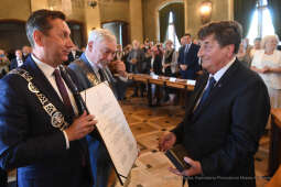 2727jpg.jpg-brązowe Cracoviae Merenti