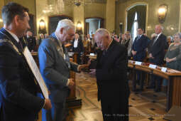 3232jpg.jpg-brązowe Cracoviae Merenti