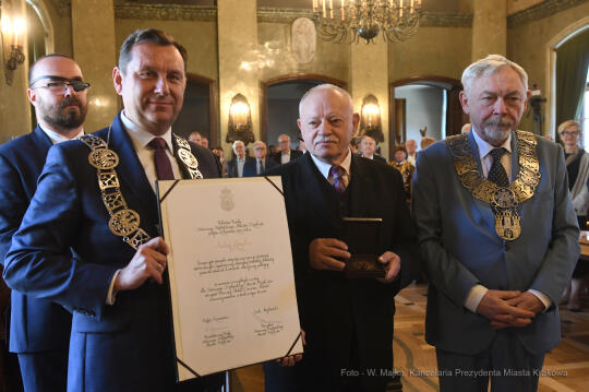 3434jpg.jpg-brązowe Cracoviae Merenti