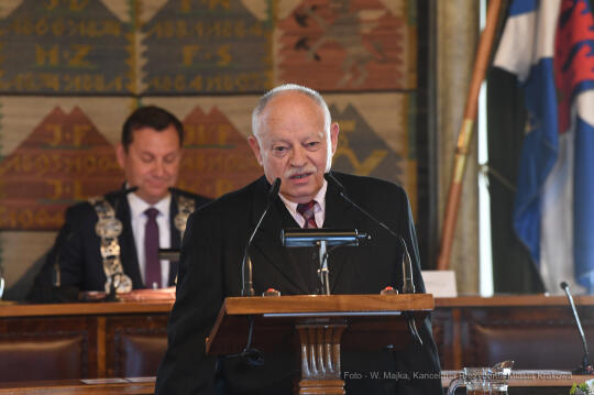 3737jpg.jpg-brązowe Cracoviae Merenti