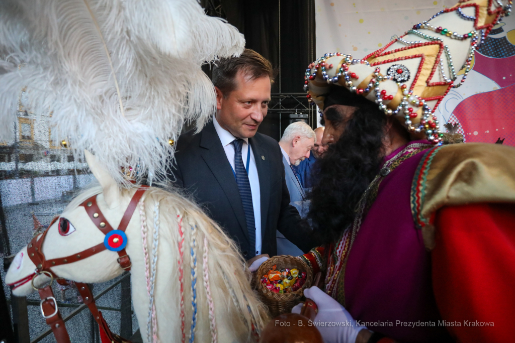 bs_220623_1773.jpg-Pochód Lajkonika, Majchrowski  Autor: Bogusław Świerzowski / krakow.pl